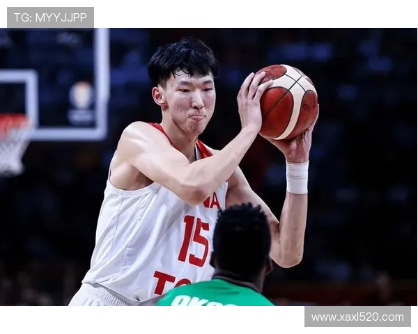 媒体人称周琦战四川腰部反应偏大周五对阵新疆或轮休出战存疑赛前