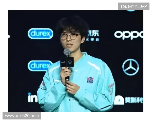 新月横扫歼灭敌军LNG零封OMG豪取赛季开门红强势完胜揭幕战